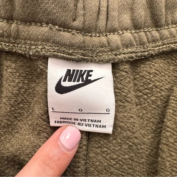 Nike Olive Green Jogger Pants - Picture 4 of 6